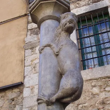 La Lleona アパート *