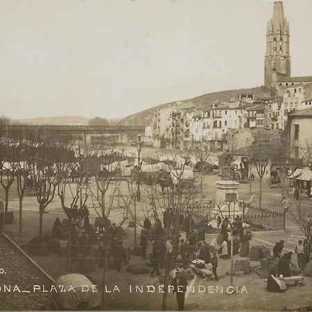La Lleona Apartmán Girona